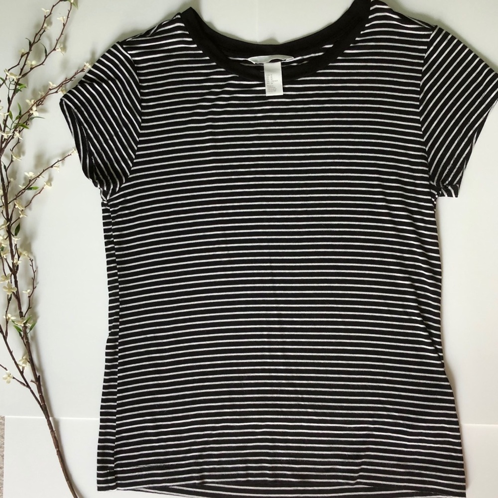 Stripped T-shirt.